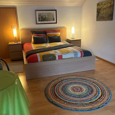 Queen Guest Room Mont-sur-Rolle Extérieur photo